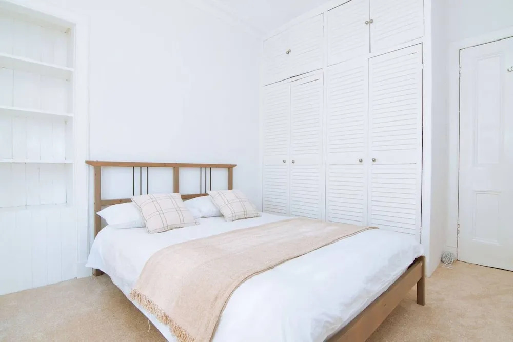 Spacious Flat With Fantastic Views