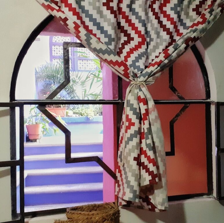 Hotel Lola Atlachinolli