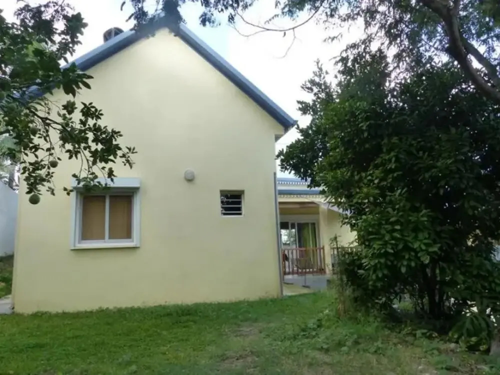 House With 3 Bedrooms in L'etang Sale, With Enclosed Garden and Wifi - 7 km From the Beach