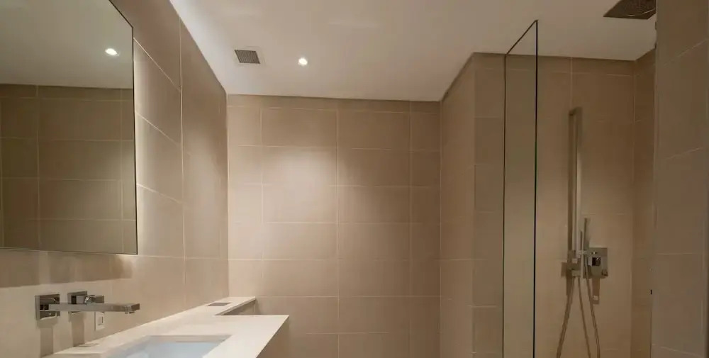 LUX The Marina Gate Sea View Suite