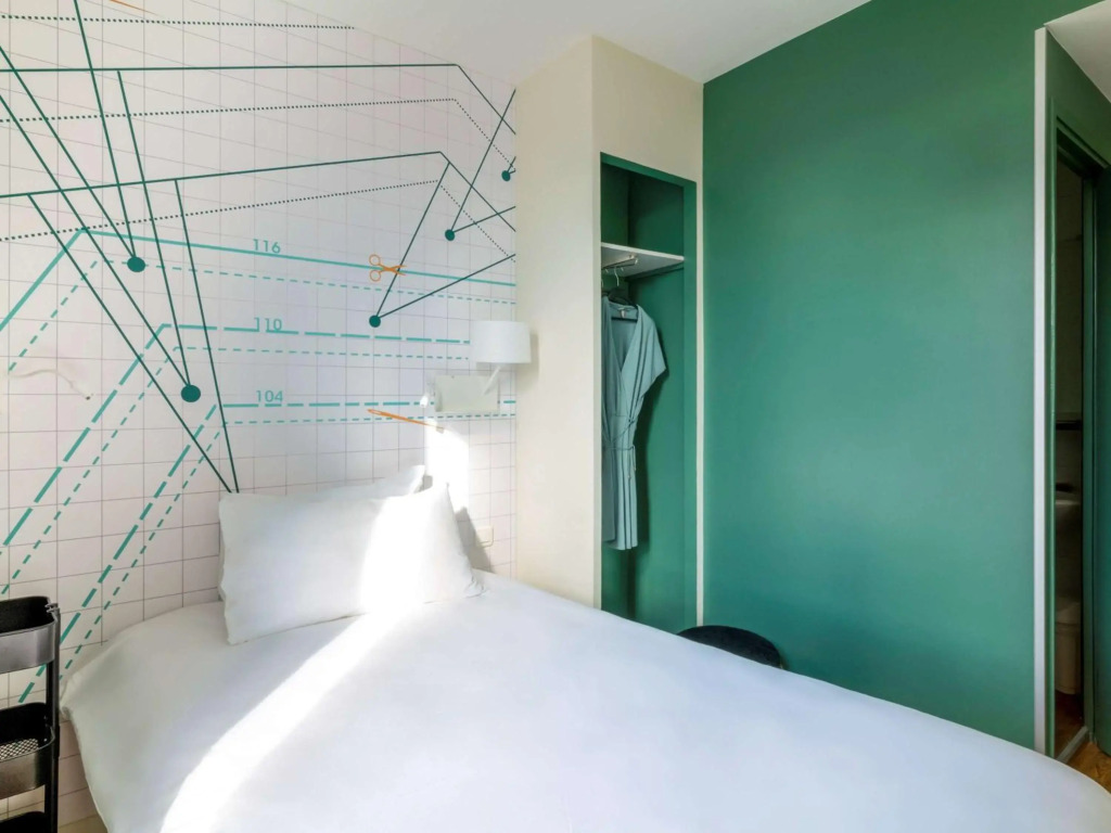 Отель ibis Styles Asnieres Centre