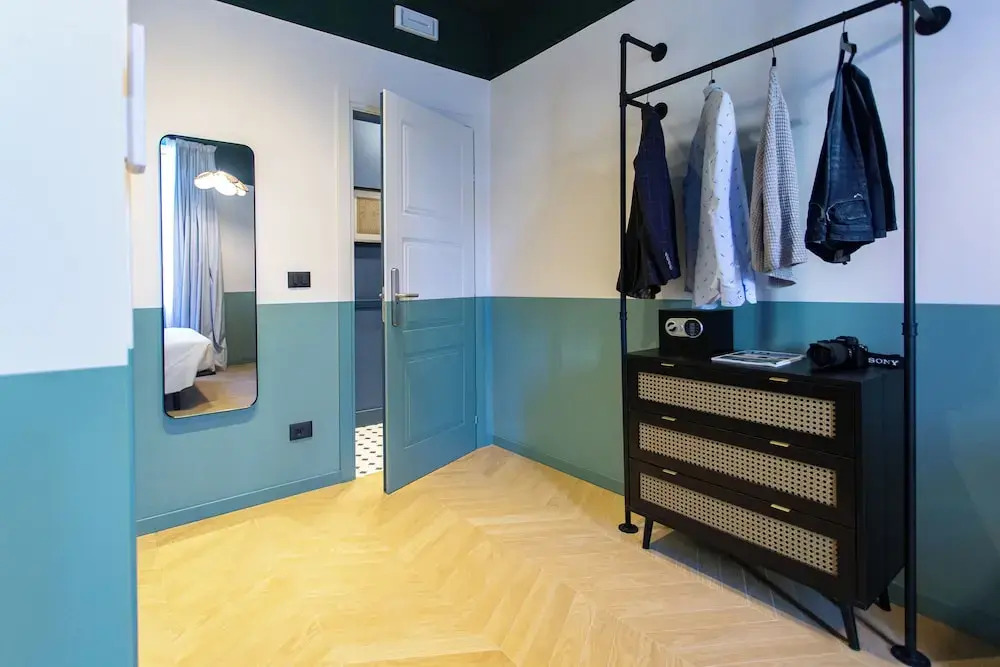 Saint Suites