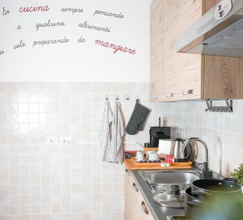 10 min from the Airport-Wifi-Free Parking
