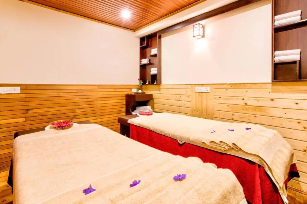 Summit Ttakshang Residency Hotel & Spa 2 Mins Walk to MG Marg