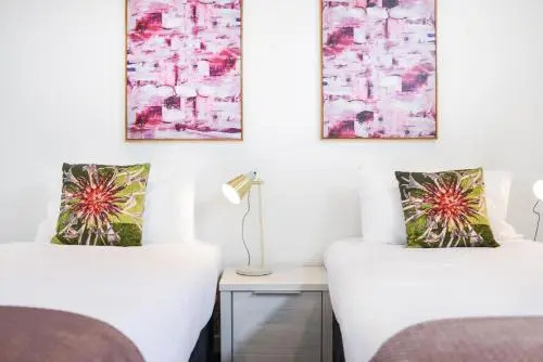 BOUTIQUE STAYS - Murrumbeena Place 2
