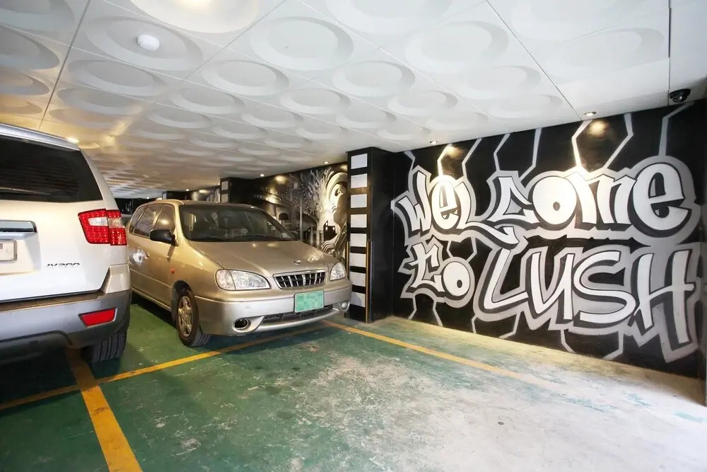 Hotel Lush