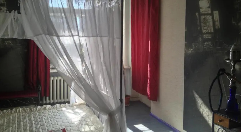 Lilit House