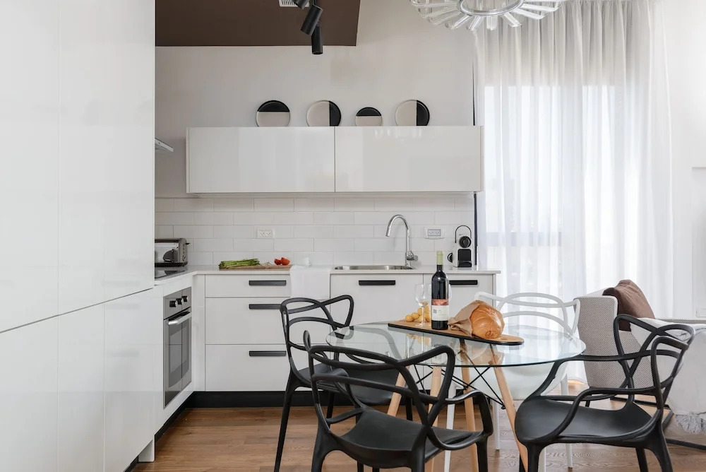 Rambam Residence nachalat binyamin By Localz