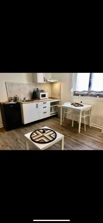 Studio proche centre, zoo et axes routiers