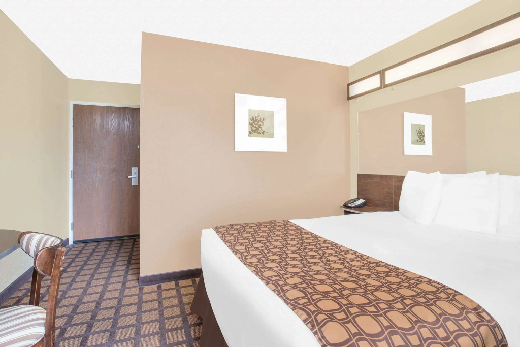 Microtel Inn & Suites by Wyndham Mansfield