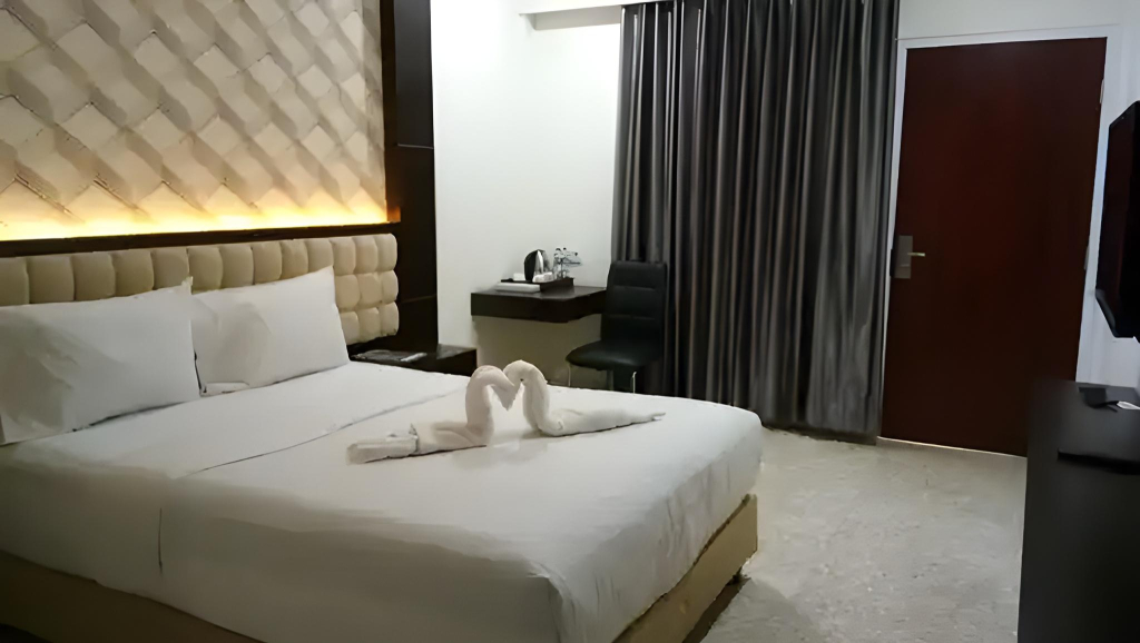 Sindoro Hotel Cilacap by Conary