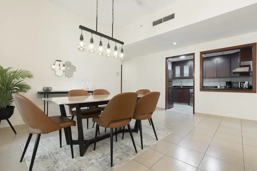 Exquisite 3BR Apt for 6 Guests in Dubai Marina!