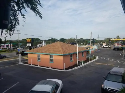 Budget Inn