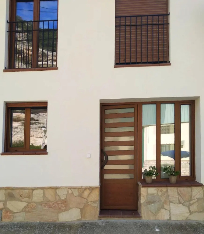 House With 3 Bedrooms in Alcalá del Júcar, With Wonderful Mountain View