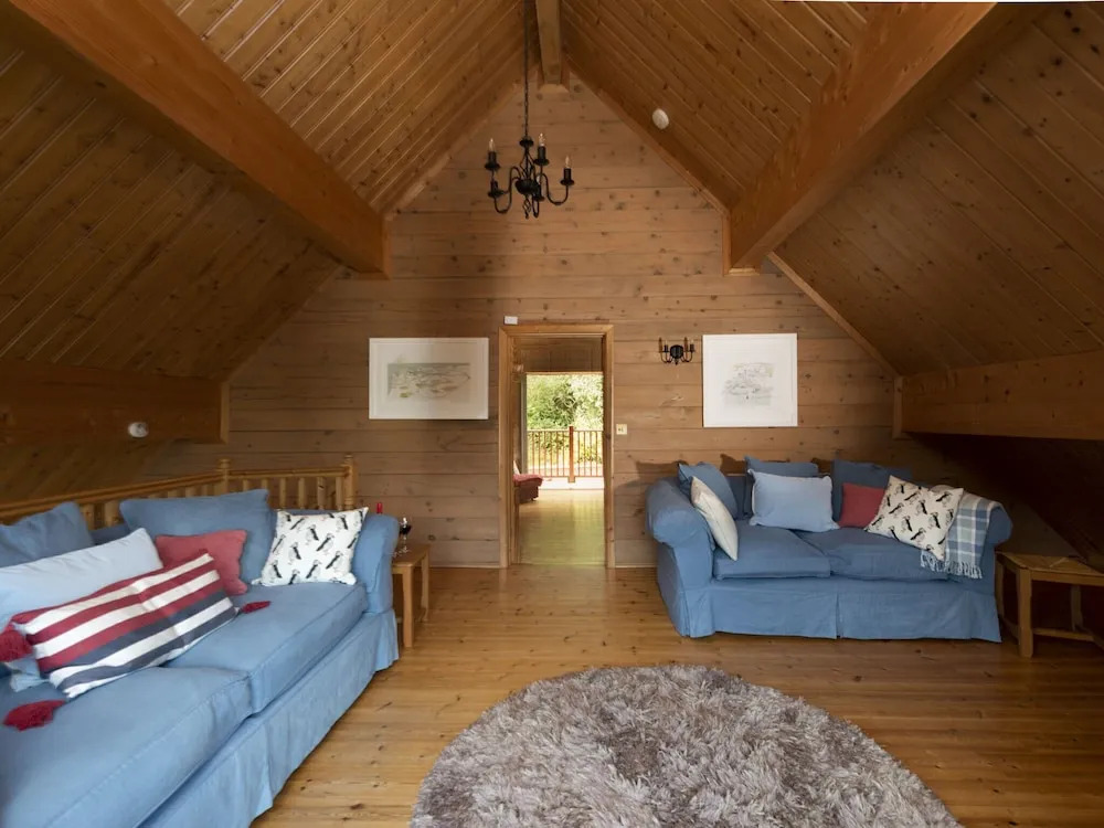 Cozy Holiday Home in Little Petherick near Beaches