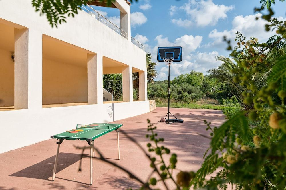 Prinos Village