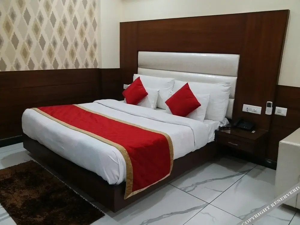 Hotel Katra Continental