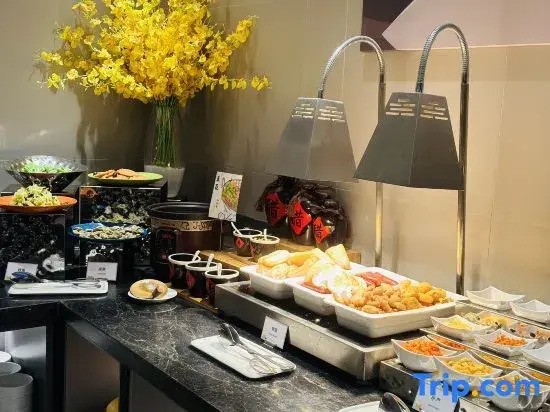 Home Inn (Zhenjiang Suning Plaza Yongan Road Food Street)