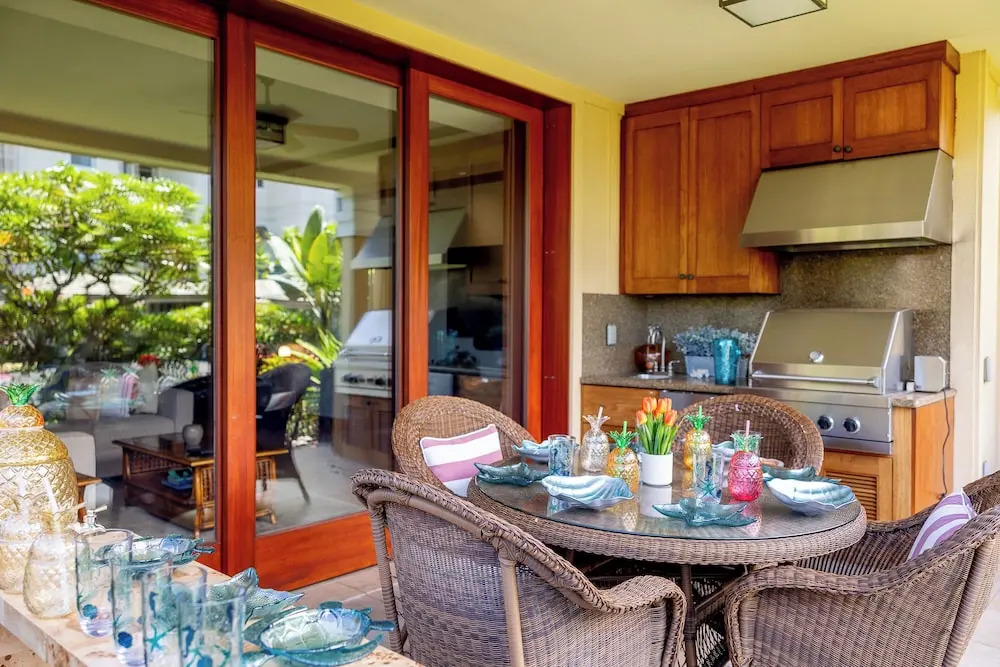 Kolea - Walk to Beach with Pool Access