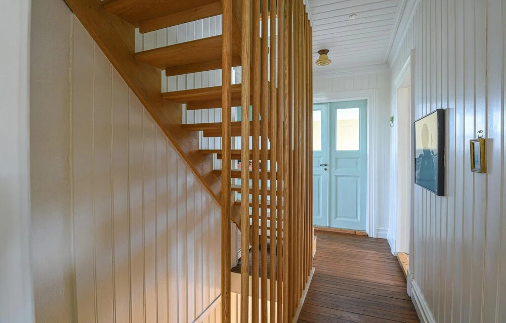 Nice Home in Hamburgsund With 5 Bedrooms and Wifi