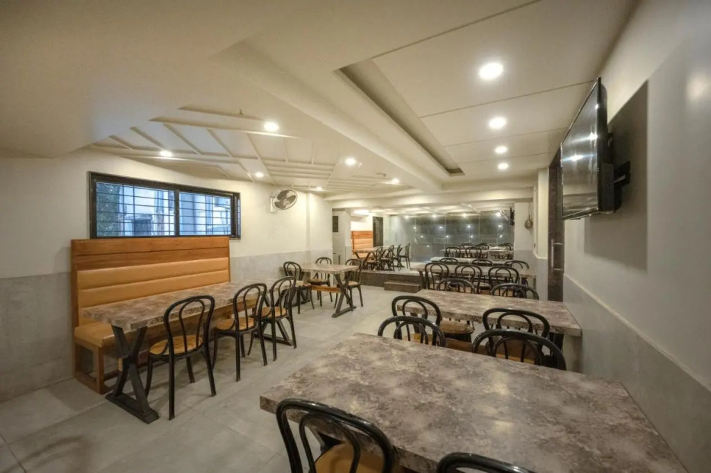 Hotel Signature, Nagpur
