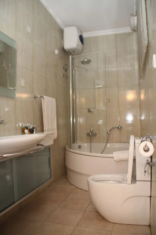 Bec Suites