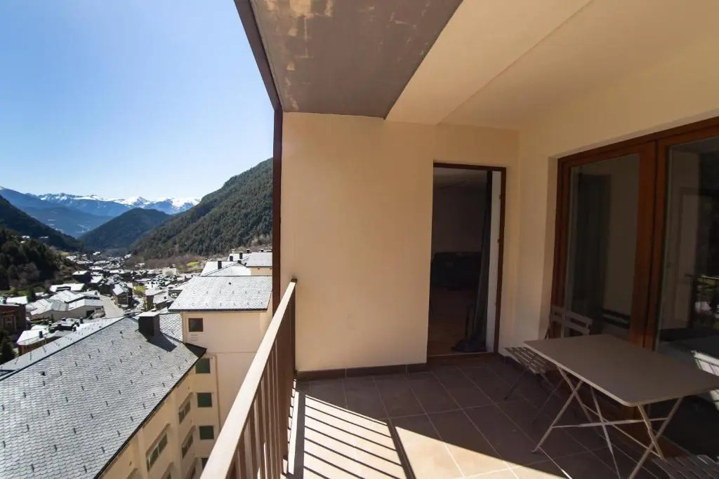 Modern and cozy apartment in Arinsal with views - Vall del nord