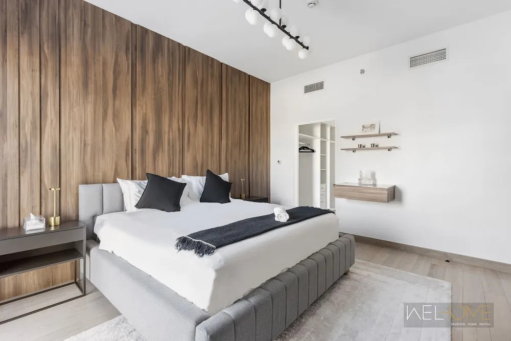 WelHome - Apt Close to Yas Waterworld and Ferrari Circuits