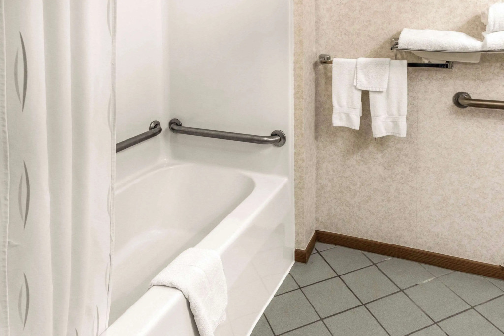 Rodeway Inn Grandville - Grand Rapids