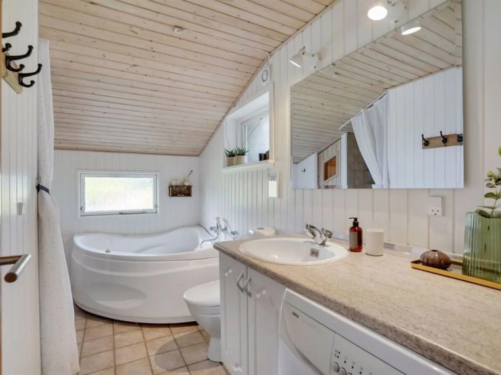 "Dagmar" - 2.2km from the sea in Western Jutland