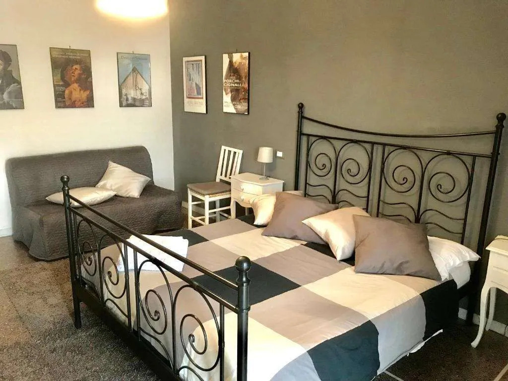 A Casa Di Giallo B&B