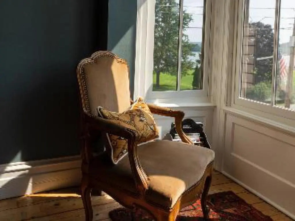 Stewart House Hotel