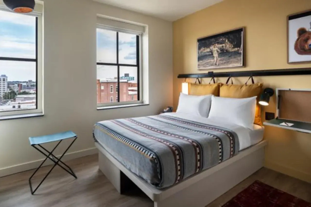 Moxy Springfield Downtown
