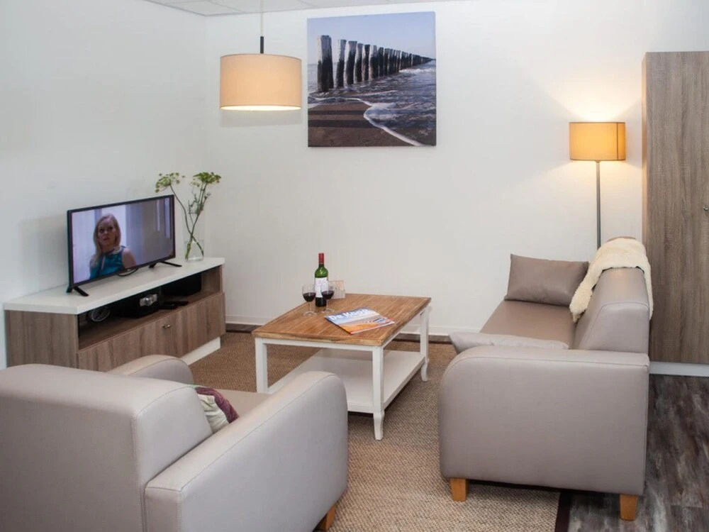 Modern hotel suite, a stone's throw from the sea on Texel