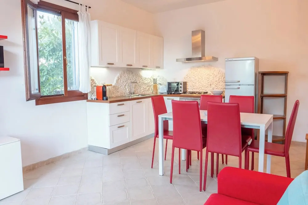 Villa Victoria 1.5 Km From The Beach