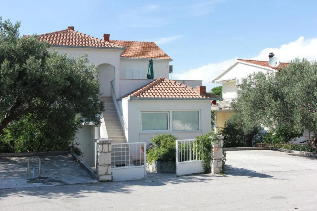Vinko - 50 M From the Beach - A1
