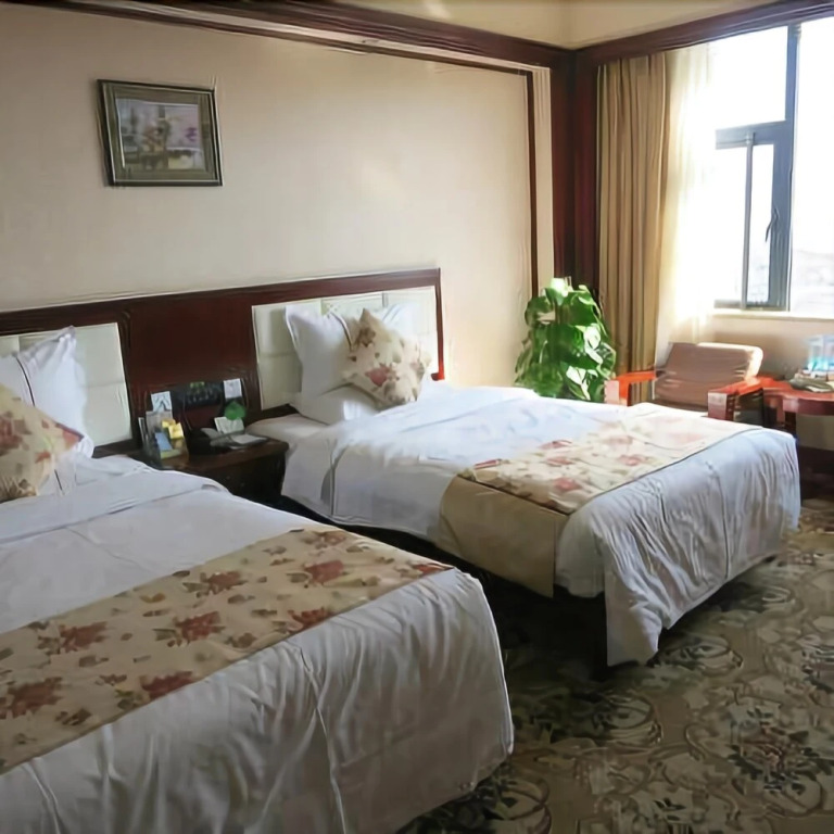 Dynasty Hotel