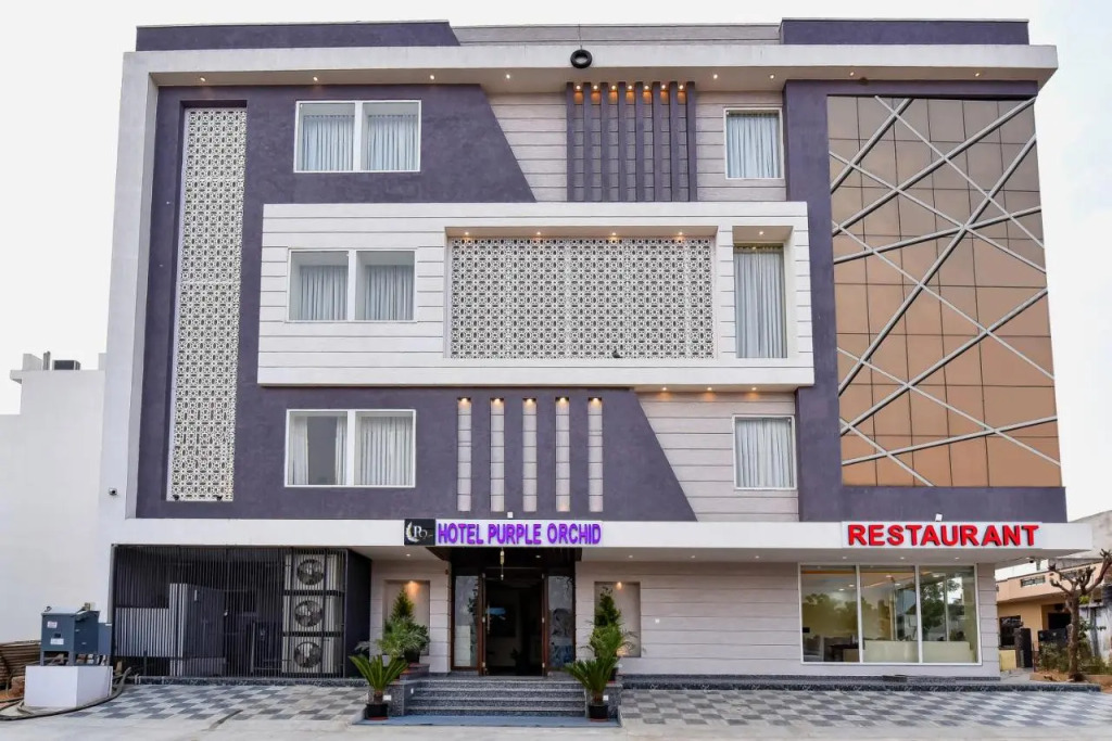 Hotel Purple Orchid
