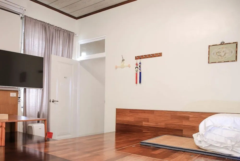 Shangping 201 B&B