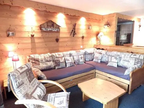Apartment Appartement 6 Personnes Avec Cuisine ÉquipÉe Aux MÉnuires