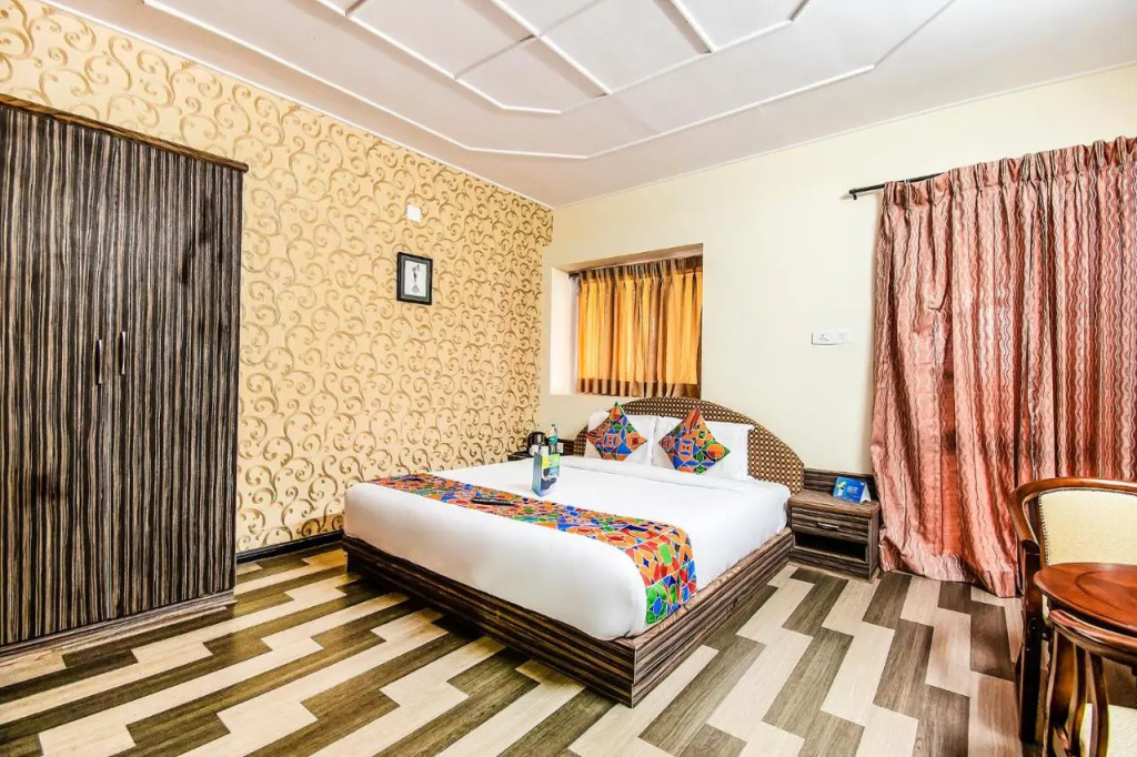 FabHotel St. Clouds