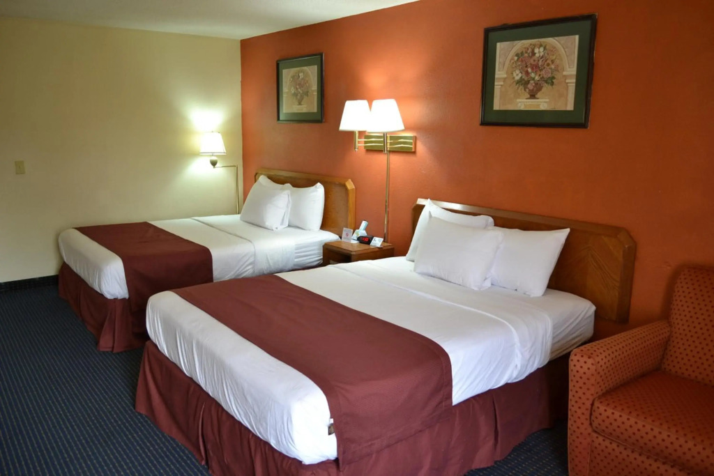 Red Carpet Inn - Newark Airport