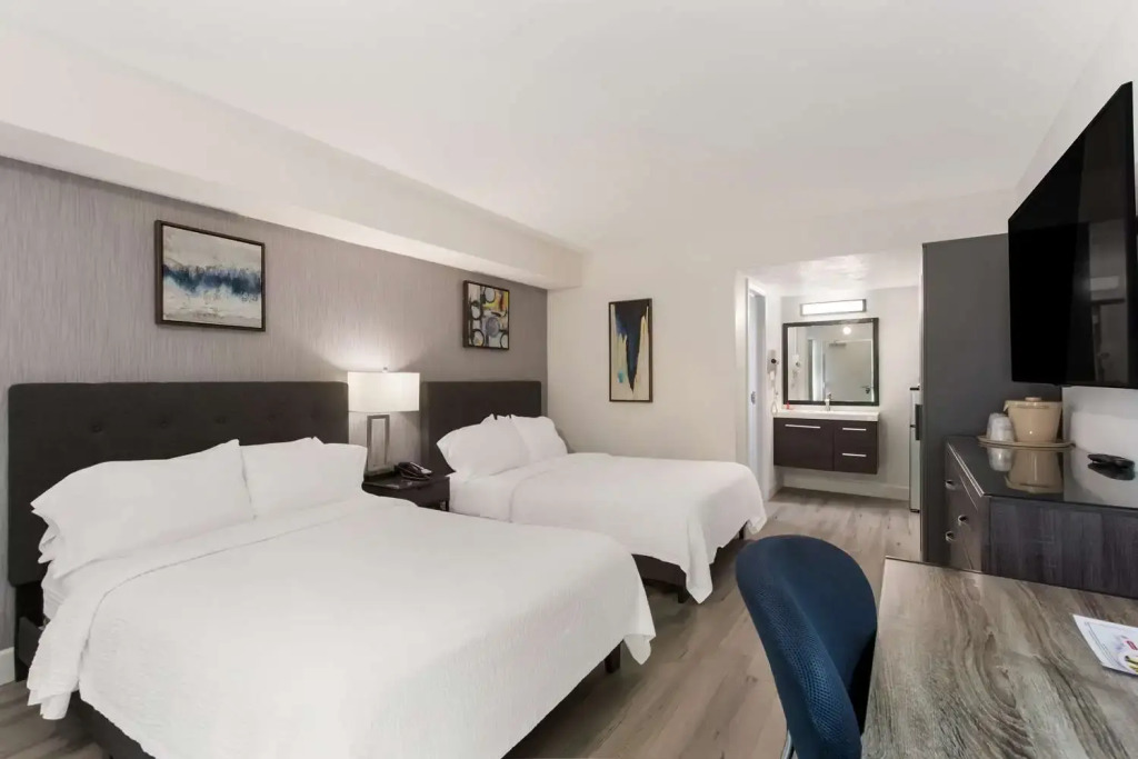 SureStay Plus Hotel by Best Western Scottsdale North