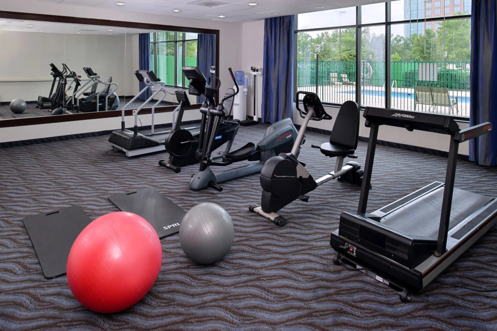 Elimwood Hotel, a Ramada by Wyndham