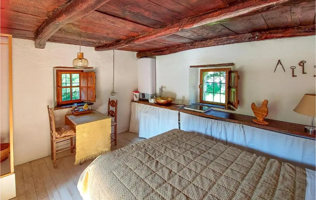 Gorgeous Home In Artò