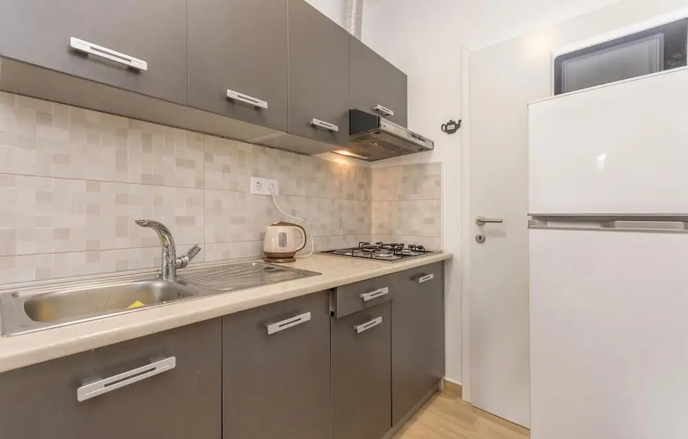 Amazing Apartment in Turanj With 2 Bedrooms and Wifi