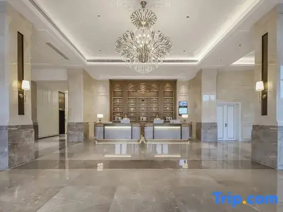 Vienna International Hotel (Tianhe Airport Pankong City Subway Station)