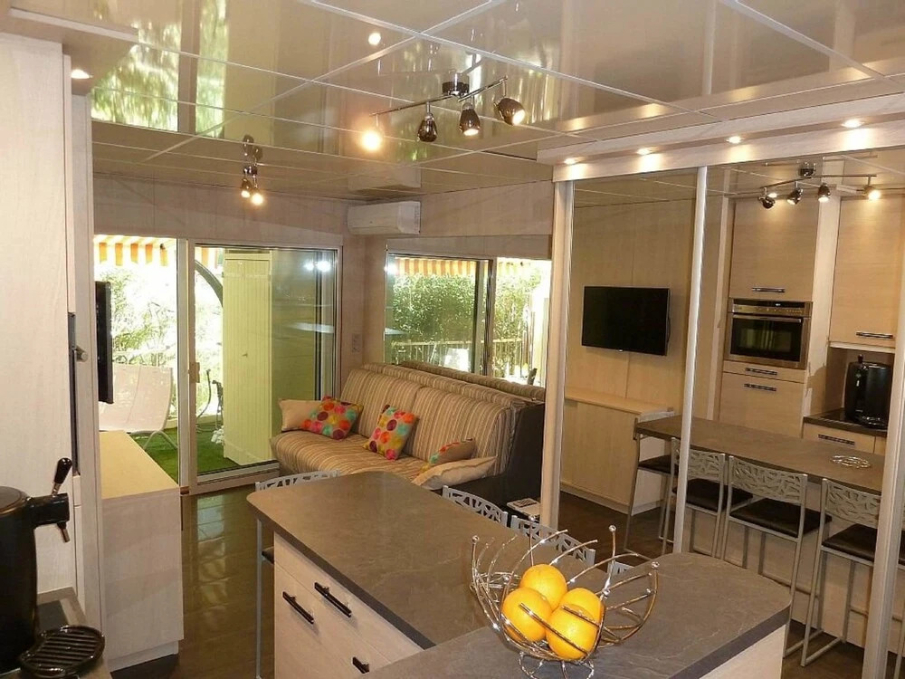 One Bedroom Carlton