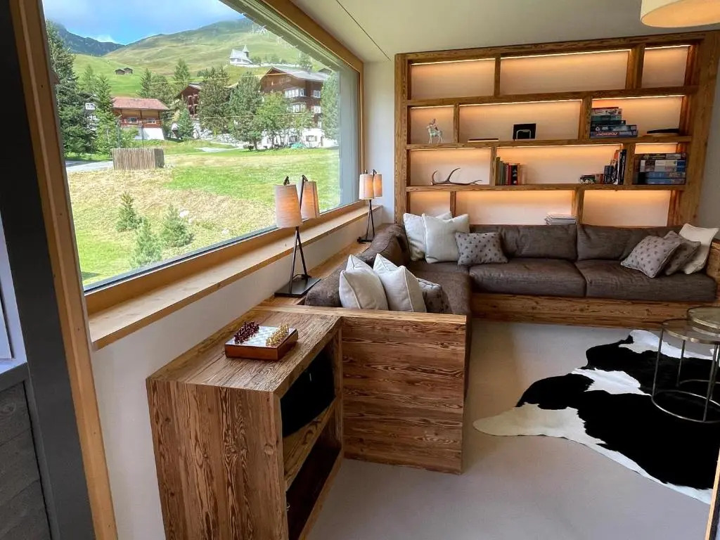 Ultra Luxurious 2-family Apartment on the Slopes in Arosa, CH
