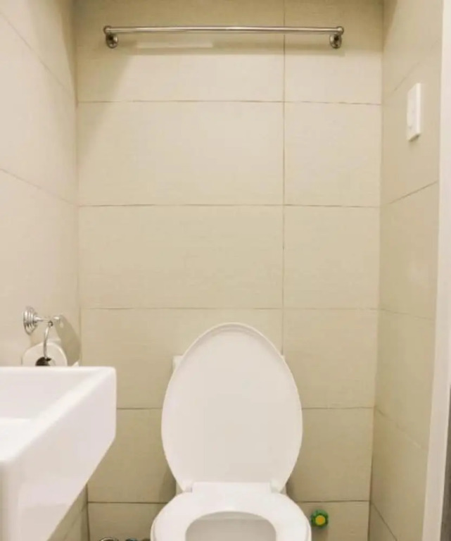 OYO 433 PBYY at Green Residences Condotel